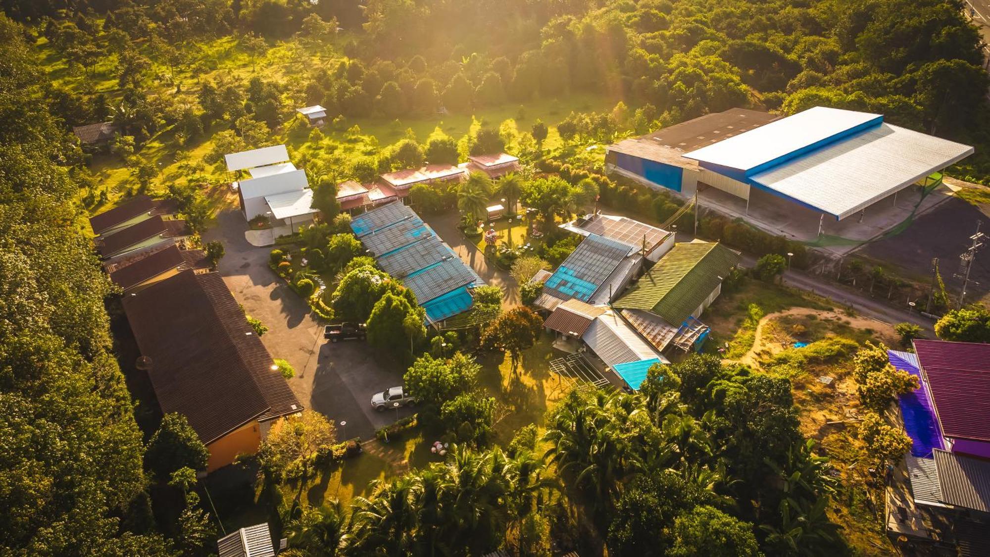 Отель Baan Suan Mee Tang Чантабури Экстерьер фото